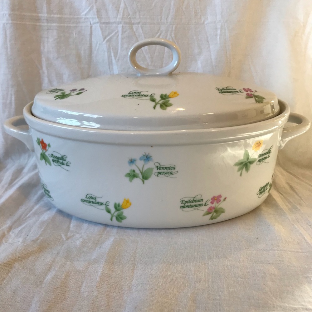 VTG Anchor Ovenware 2 Quart Floret Oval Casserole